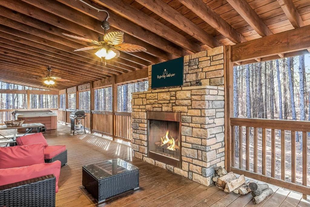Large Luxury 2Br Cabin W Hot Tub Double Trouble Was Designed For Fun Comfort And Memories Minutes From Buzzling Hochatown And Beautiful Beaver Bend State Park Broken Bow Exterior foto